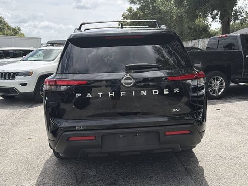 Used 2024 Nissan Pathfinder SV FWD image 9