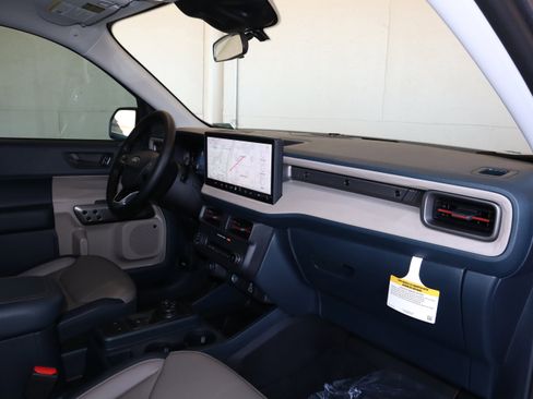 New 2026 Ford Maverick Lariat w/ 4K Tow Package image 39