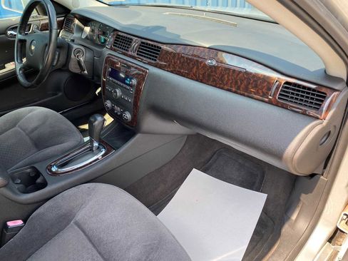 Used 2014 Chevrolet Impala LT image 21