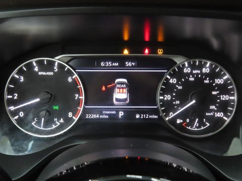 Used 2023 Nissan Rogue SV image 11