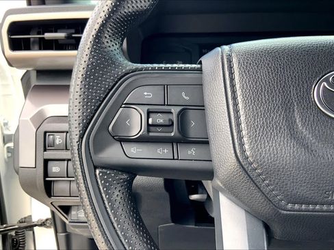 Used 2026 Toyota Tacoma SR5 RWD image 23
