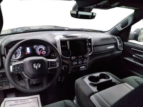 Used 2025 RAM 1500 Big Horn AWD/4WD image 31