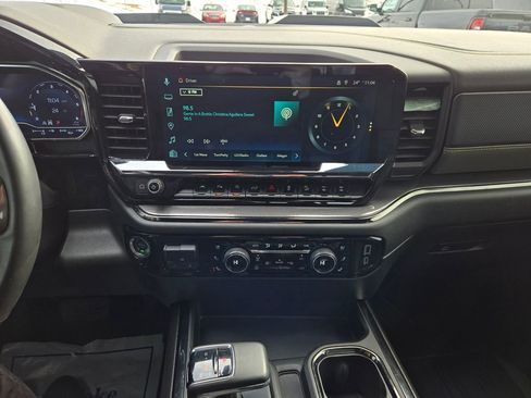 Used 2024 Chevrolet Silverado 1500 ZR2 w/ Technology Package image 21