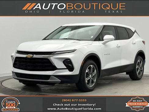 Used 2023 Chevrolet Blazer LT image 1