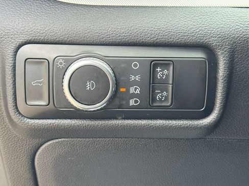 Used 2023 Ford Explorer XLT w/ Equipment Group 202A AWD/4WD image 35