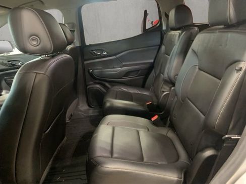 Used 2020 GMC Acadia SLT w/ Premium Package image 20