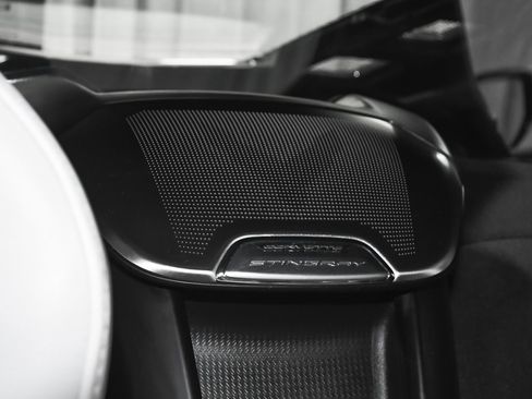 Used 2021 Chevrolet Corvette Stingray Preferred Cpe w/ 2LT image 60