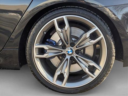 Used 2023 BMW M550i xDrive image 26