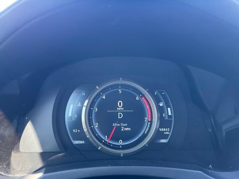 Used 2016 Lexus IS 200t RWD image 19