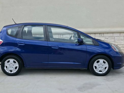 Used 2013 Honda Fit image 2