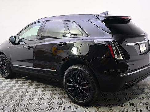 Certified 2024 Cadillac XT5 Sportv w/ LPO, Floor Liner Package AWD/4WD image 3