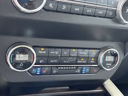 Used 2019 Ford Expedition Platinum AWD/4WD image 45