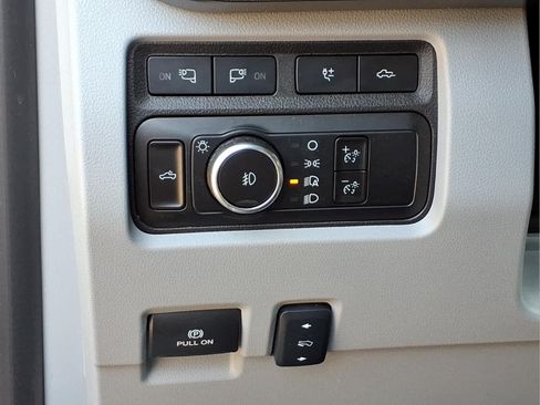 Used 2024 Ford F450 Limited w/ FX4 Off-Road Package AWD/4WD image 18