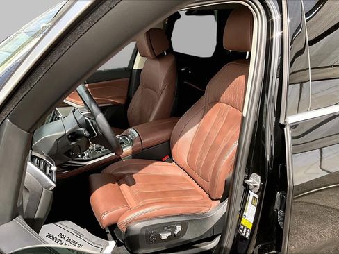 Used 2024 BMW X7 xDrive40i w/ Executive Package AWD/4WD image 8