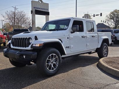 New 2026 Jeep Gladiator Sport