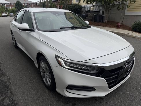 Used 2018 Honda Accord LX image 8