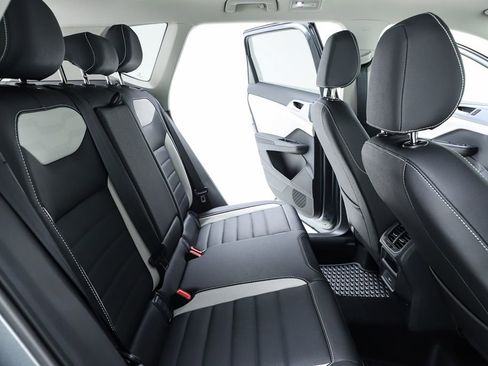 New 2025 Volkswagen Taos SEL image 77