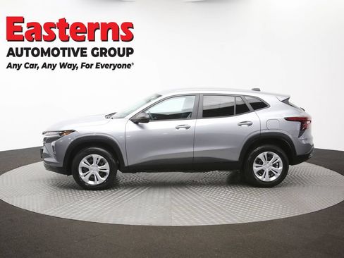 Used 2024 Chevrolet Trax LS w/ Driver Confidence Package FWD image 53