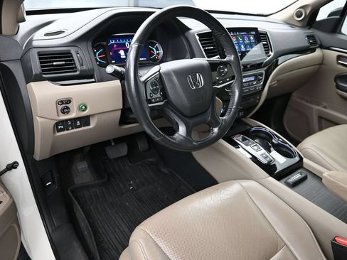 Used 2019 Honda Pilot Elite image 4