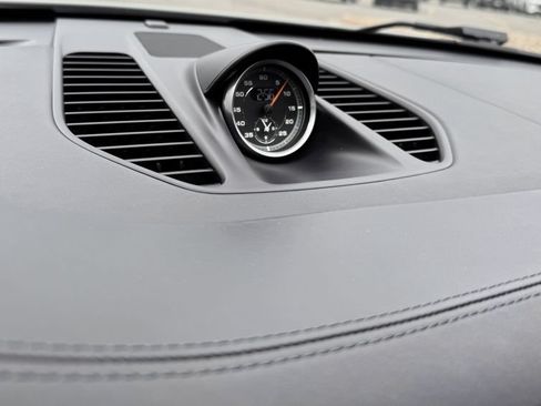 Used 2018 Porsche 911 Targa 4 GTS AWD/4WD image 19