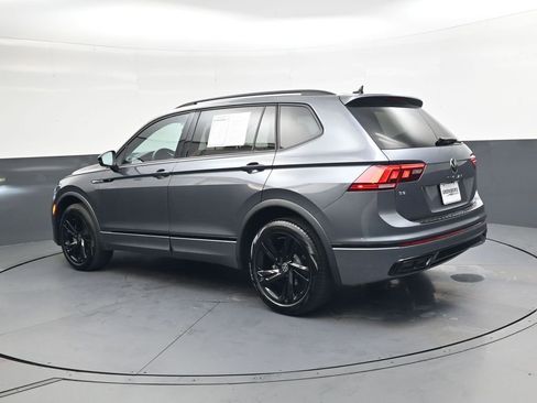 Used 2024 Volkswagen Tiguan SE R-Line image 6