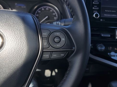 Used 2023 Toyota Camry SE image 21