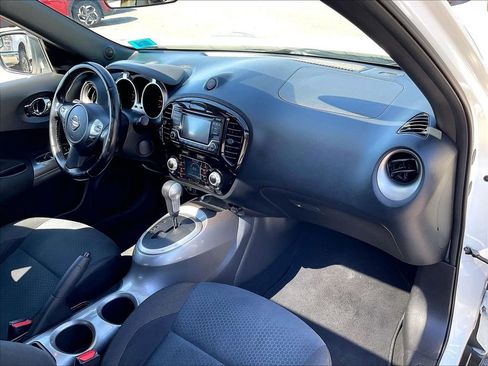 Used 2016 Nissan Juke SV AWD/4WD image 14