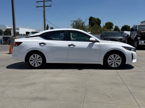 Used 2025 Nissan Sentra S FWD image 6