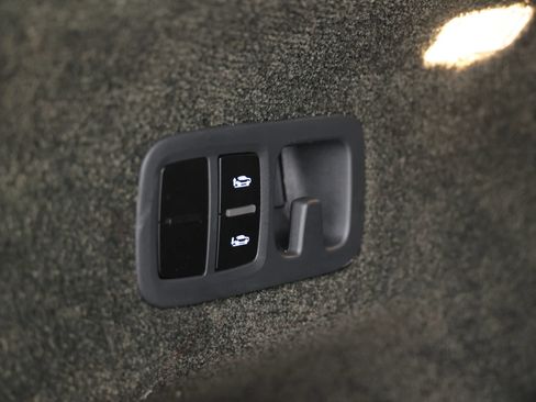 Used 2019 Bentley Bentayga AWD/4WD image 78