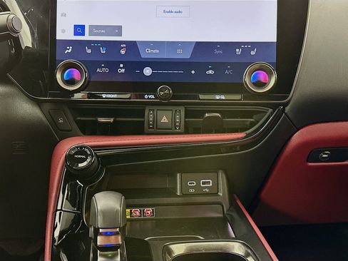 Used 2025 Lexus NX 350h AWD w/ Premium Package image 13