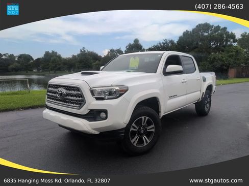 Used 2017 Toyota Tacoma TRD Sport w/ Premium & Technology Package AWD/4WD image 1