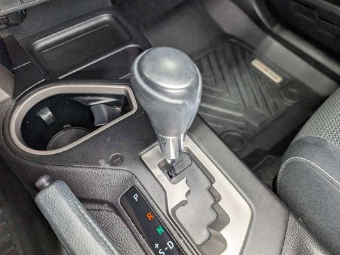 Used 2016 Toyota RAV4 XLE image 28