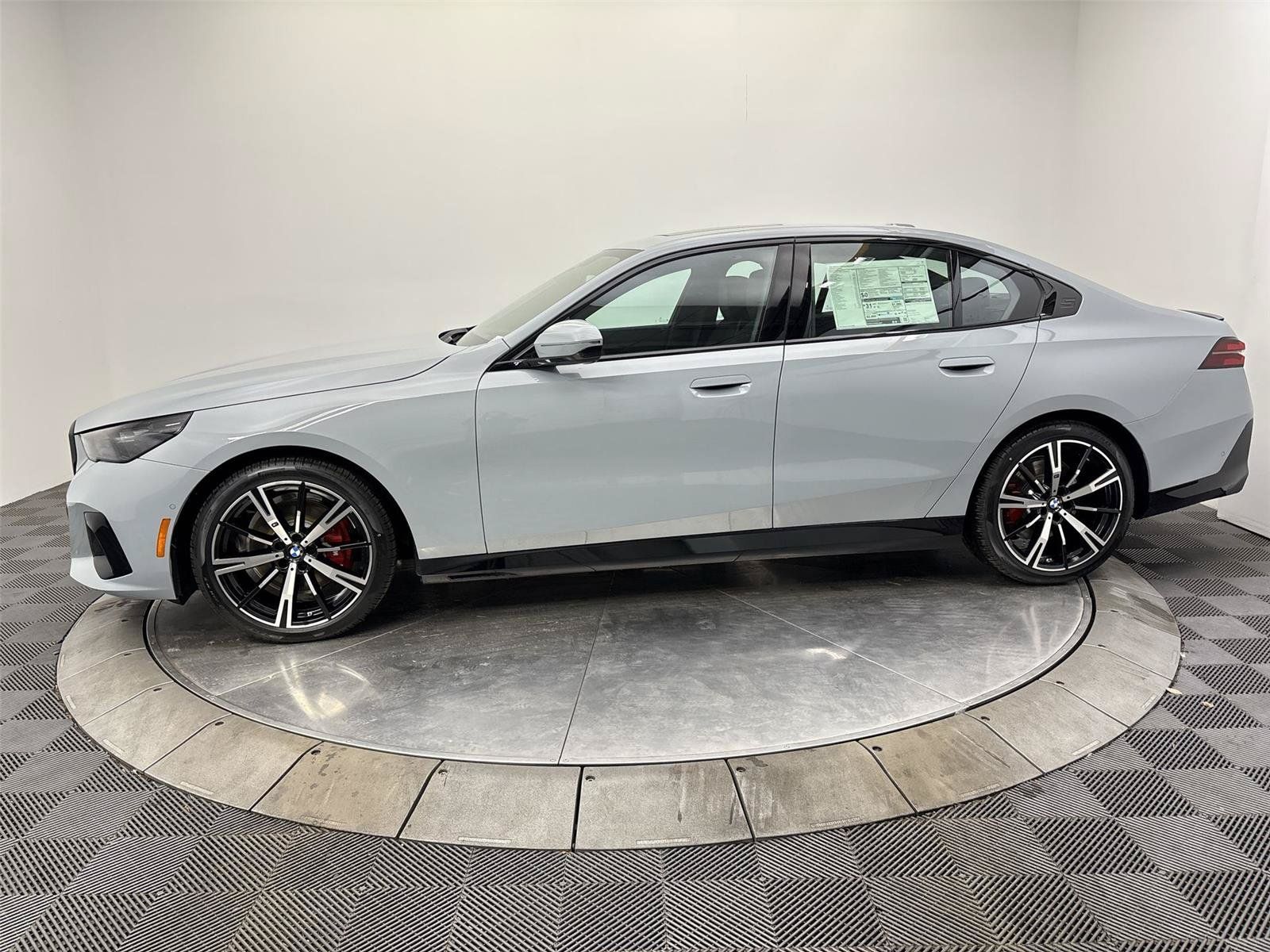 New 2026 BMW 530i w/ M Sport Package RWD image 16