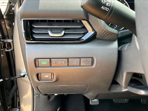 Certified 2025 Nissan Sentra SV w/ All-Weather Package FWD image 32