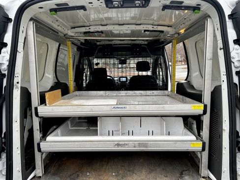 Used 2019 Ford Transit Connect XLT image 39