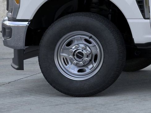 New 2026 Ford F250 XL AWD/4WD image 18