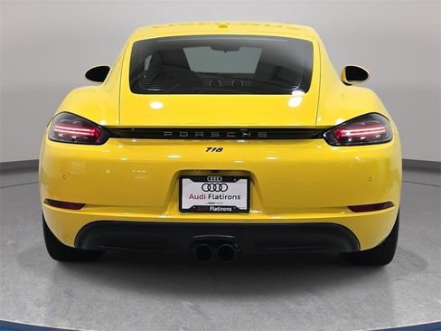 Used 2018 Porsche 718 Cayman image 7