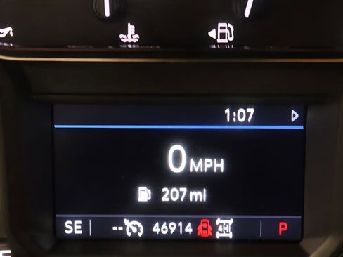 Used 2022 GMC Sierra 1500 Elevation w/ X31 Off-Road Package AWD/4WD image 15
