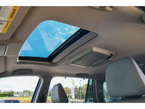 Used 2022 Honda Pilot Touring image 10