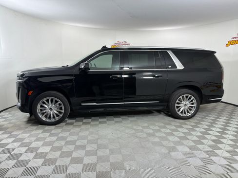 Used 2021 Cadillac Escalade ESV Premium Luxury RWD image 2