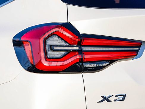 Used 2023 BMW X3 xDrive30i w/ Premium Package image 8