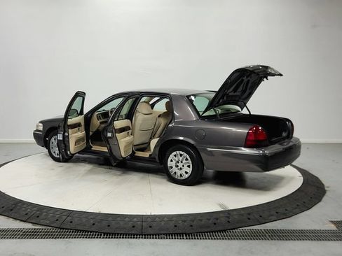 Used 2007 Mercury Grand Marquis GS RWD image 13
