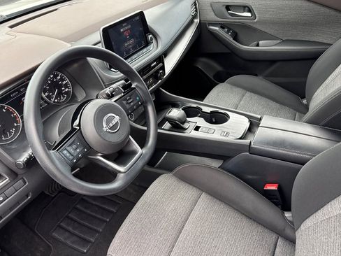 Used 2023 Nissan Rogue SV FWD image 9