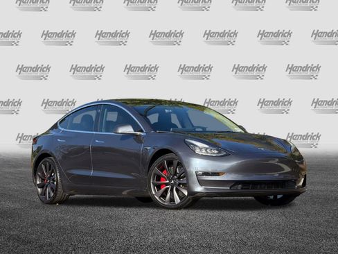Used 2020 Tesla Model 3 Performance image 2