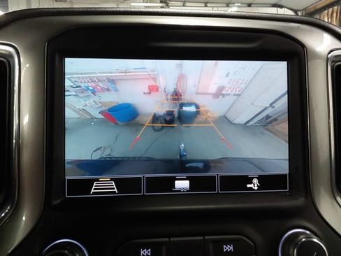 Used 2020 Chevrolet Silverado 1500 RST w/ True North Edition AWD/4WD image 16