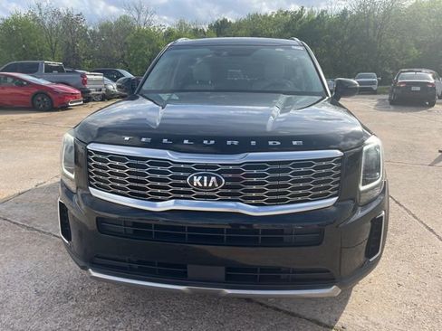 Used 2020 Kia Telluride S image 3