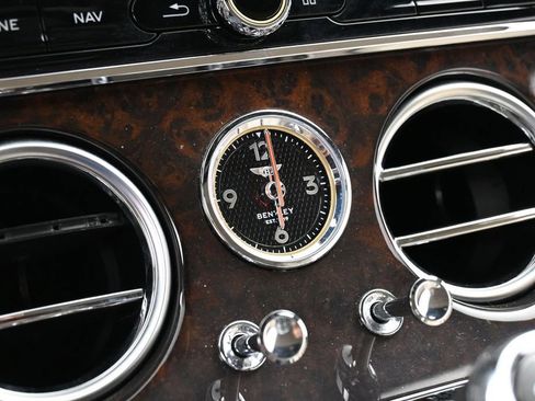 Certified 2023 Bentley Continental GT V8 AWD/4WD image 23