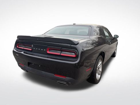 Used 2023 Dodge Challenger SXT image 14