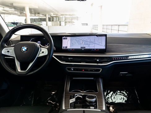 Certified 2023 BMW X7 xDrive40i w/ Climate Comfort Package AWD/4WD image 11