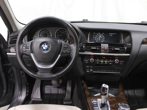 Used 2016 BMW X3 sDrive28i image 2